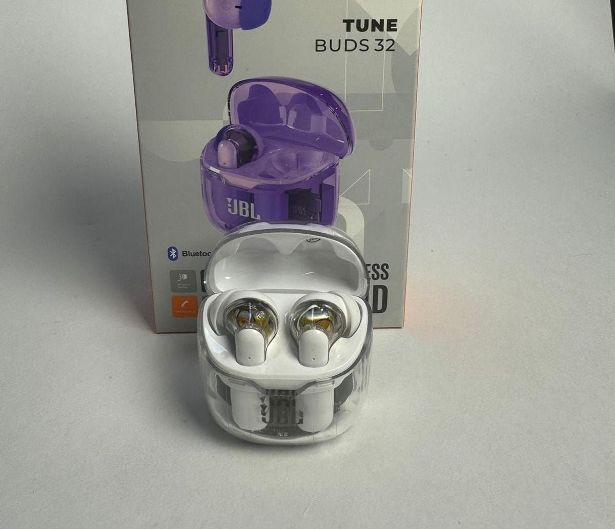 Audifonos JBL Tune Buds 32